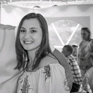 Meet your Posher, Danielle